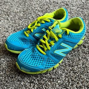 Women’s Size 8 New Balance Running 750 v1